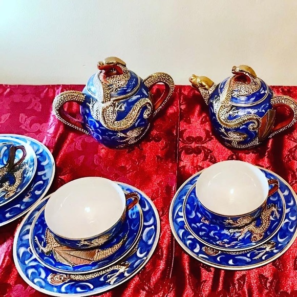 Rare Kutani Dragonware tea set with Geisha girl cups. - Picture 1 of 10